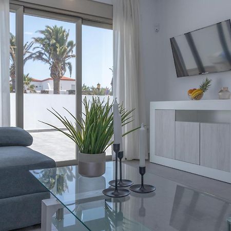 Apartment Family 1 Beachfront Corralejo By Holidays Home Bagian luar foto