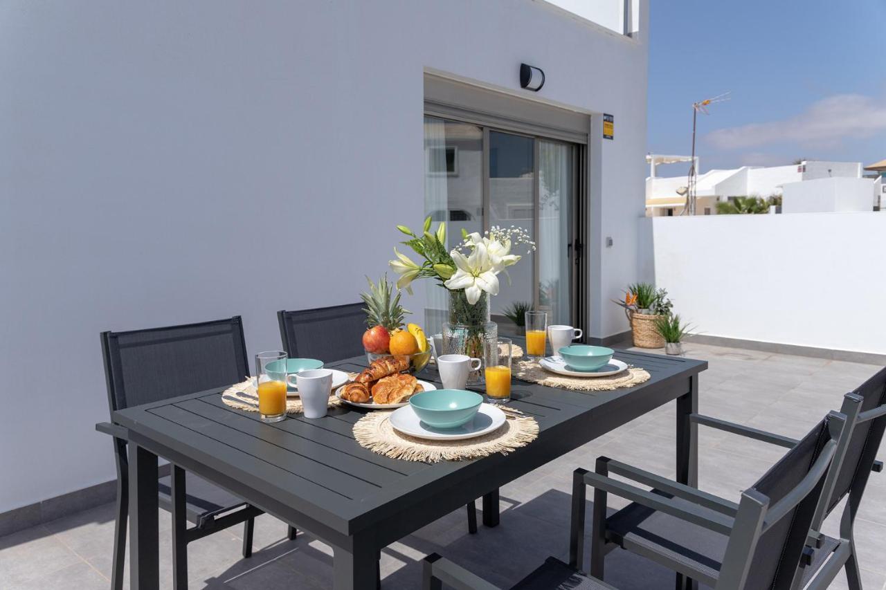Apartment Family 1 Beachfront Corralejo By Holidays Home Bagian luar foto