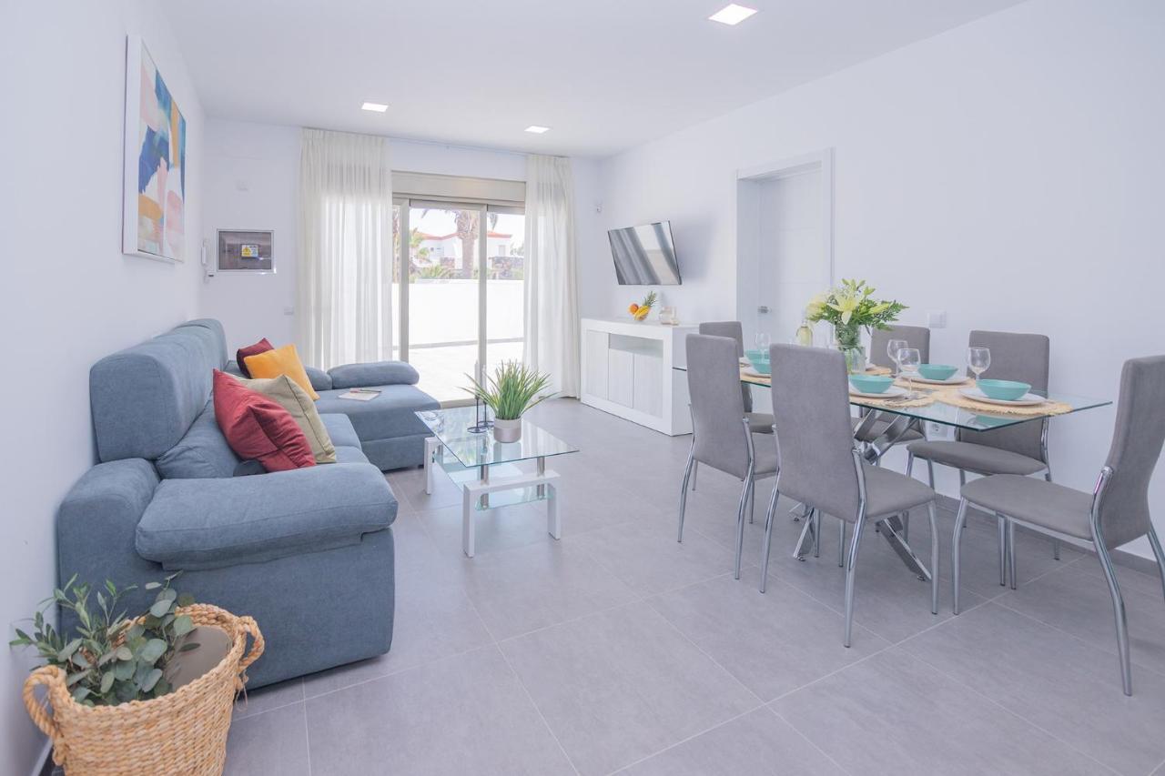 Apartment Family 1 Beachfront Corralejo By Holidays Home Bagian luar foto